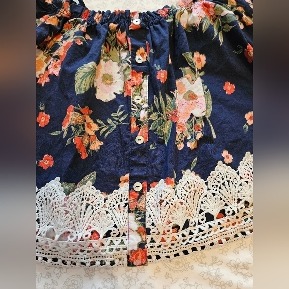 Love J crop top size small - Picture 2 of 6